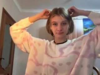 Leila live cam preview