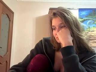 Leila live cam preview