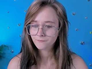 chloe-cutie Live Webcam on CamSoda