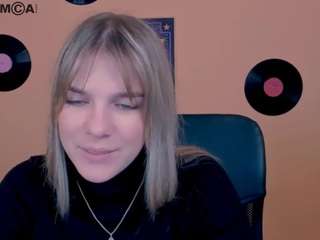 kristy-moon