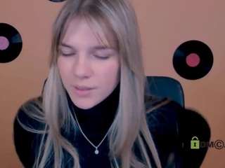 kristy-moon