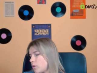 kristy-moon
