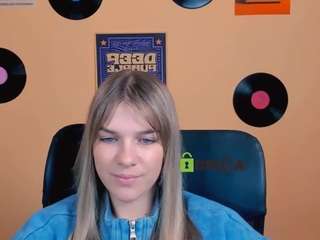 kristy-moon live cam preview