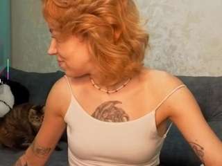 SweetlyEmma live cam preview