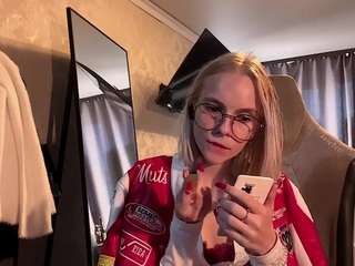 le modèle davidabichoff est en webcam porno dans un show sur le site camsoda, il possède les tags suivants: amateur,lingerie,young adult,wet,teen 18,tattoos,strip,squirter,solo,sexy,public,no drinking,anal,naked,natural,feet,bj,anal toys,ass,athletic