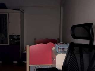 Emma live cam preview