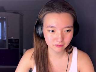 Emma live cam preview