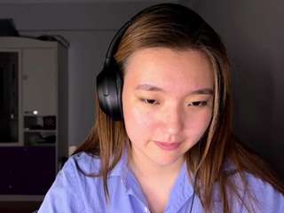 Emma live cam preview
