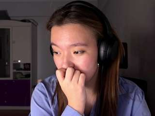 Emma live cam preview