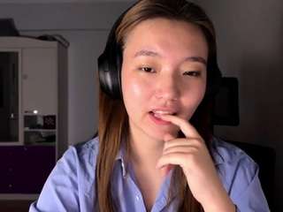 Emma live cam preview