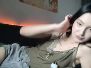 TennieWeill live cam preview