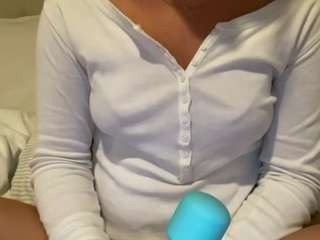 ainsleyrae live cam preview