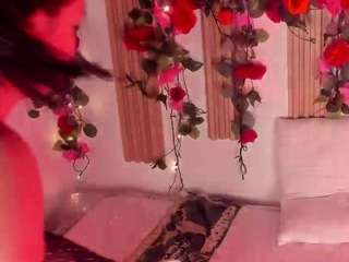 AnaisMonetth live cam preview