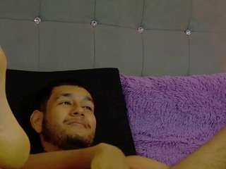 ander-montoyaa live cam preview