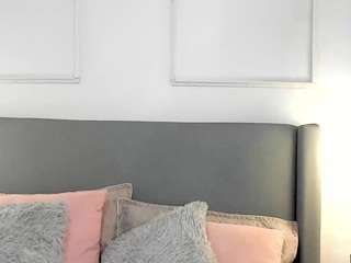 LiaHall live cam preview
