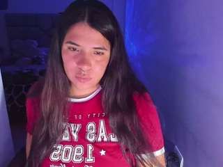 Karlathompson live cam preview