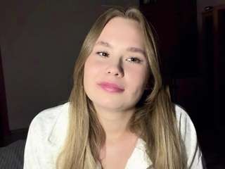 Maelle live cam preview