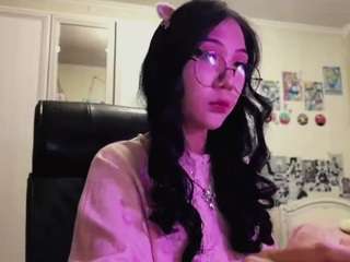 janellewarnstaff's live room
