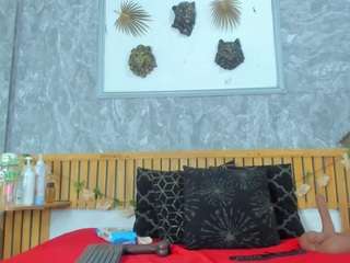 Krystal-Rosse live cam preview