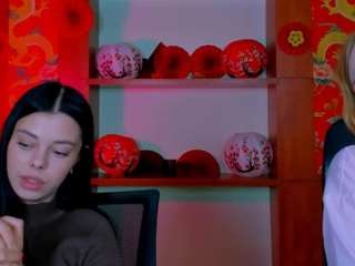 laura-dark1
