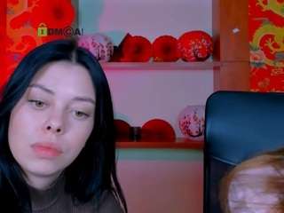 laura-dark1