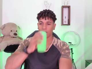 yoxibigcock