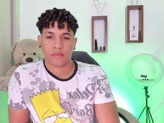 Yoxibigcock