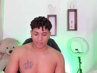 Yoxibigcock