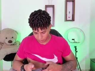 yoxibigcock