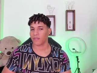Yoxibigcock