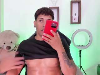 yoxibigcock