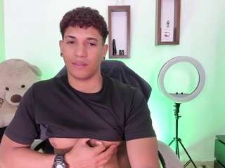 yoxibigcock