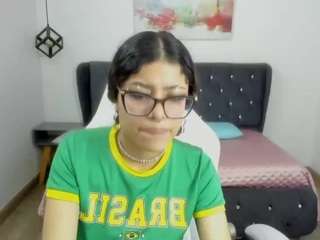 Issaa-Tyler live cam preview