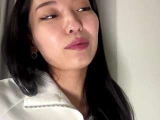 KierstenMenjes live cam preview