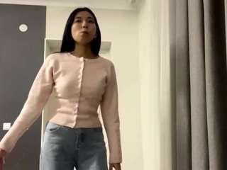 kierstenmenjes's live room