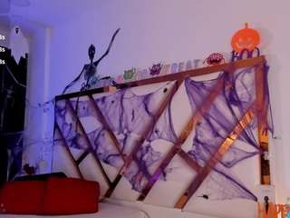 Yazmiine live cam preview