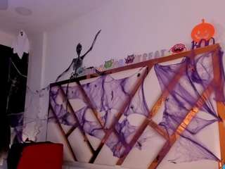 Yazmiine live cam preview