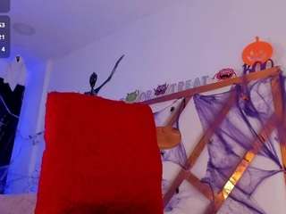 Yazmiine live cam preview