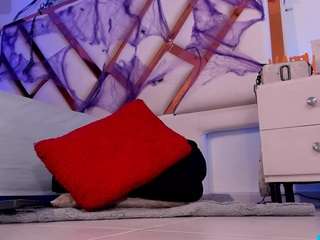 Yazmiine live cam preview