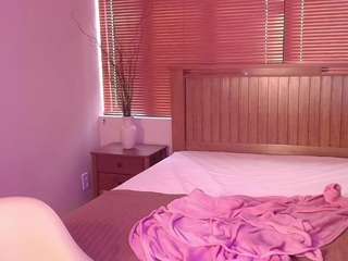 Aysha-Jones live cam preview