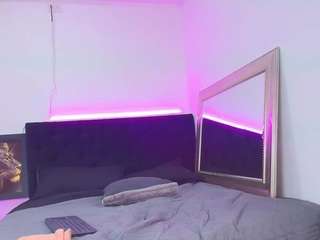 JazminnQueen live cam preview