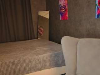 MariaHoward live cam preview