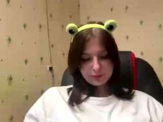 Kelly live cam preview