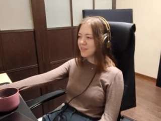 ManuelaGarnet live cam preview