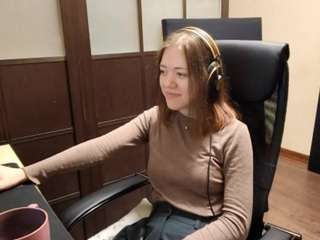 ManuelaGarnet live cam preview