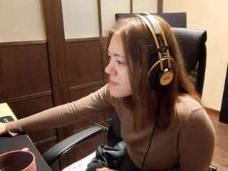 ManuelaGarnet live cam preview