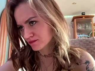 Zoey live cam preview