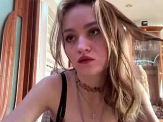 Zoey live cam preview
