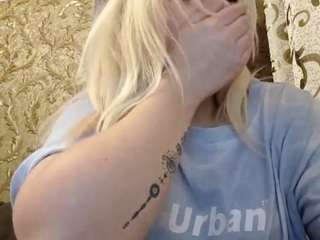 SadyeDobiesz live cam preview