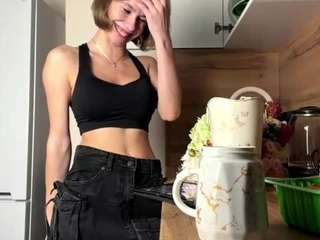 christalurie webcam
